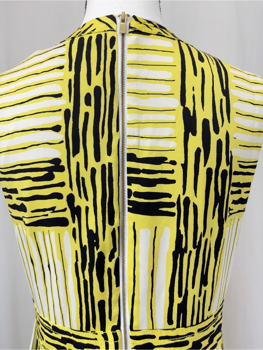 Diane Von Furstenberg DVF Hayley Silk Print Pleated Dress Sz 6 Yellow Black - Picture 7 of 17